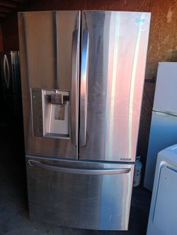 LG STAINLESS STEEL SMART COUNTER DEPTH FRENCH DOOR REFRIGERATOR ICE AND WATER DISPENSER 