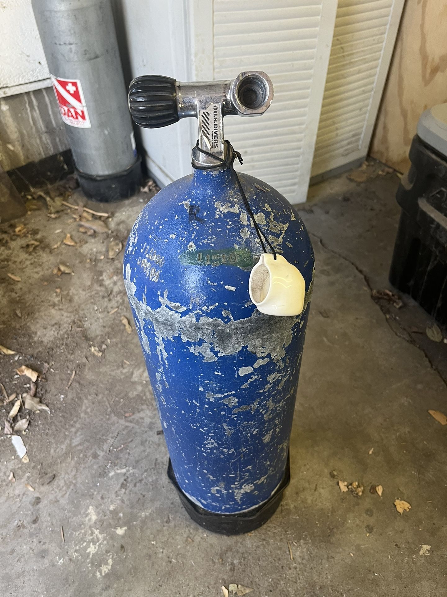 US Divers HP DIN 100cf SCUBA Tank