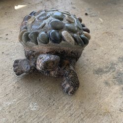 Yard art from México