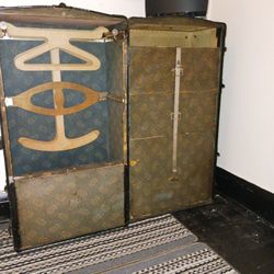Vintage Steamer Trunks 3