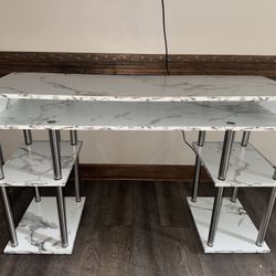 Desk/table