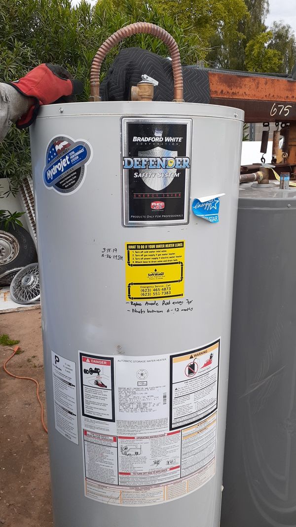 Water heater 40gal gas for Sale in Phoenix, AZ OfferUp