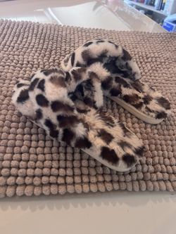 Slippers. $5