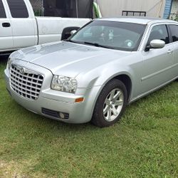 Chrysler 300 Touring 2005