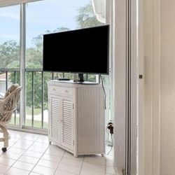 Small White Wicker Cabinet With Shelves 