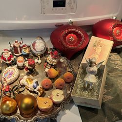 Christmas Tree Ornament Lot