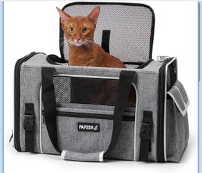 Pet Carrier (NEW IN BOX) **$PRICE FIRM**