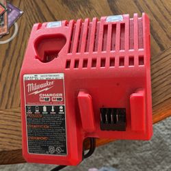 Milwaukee Battery Chargers
