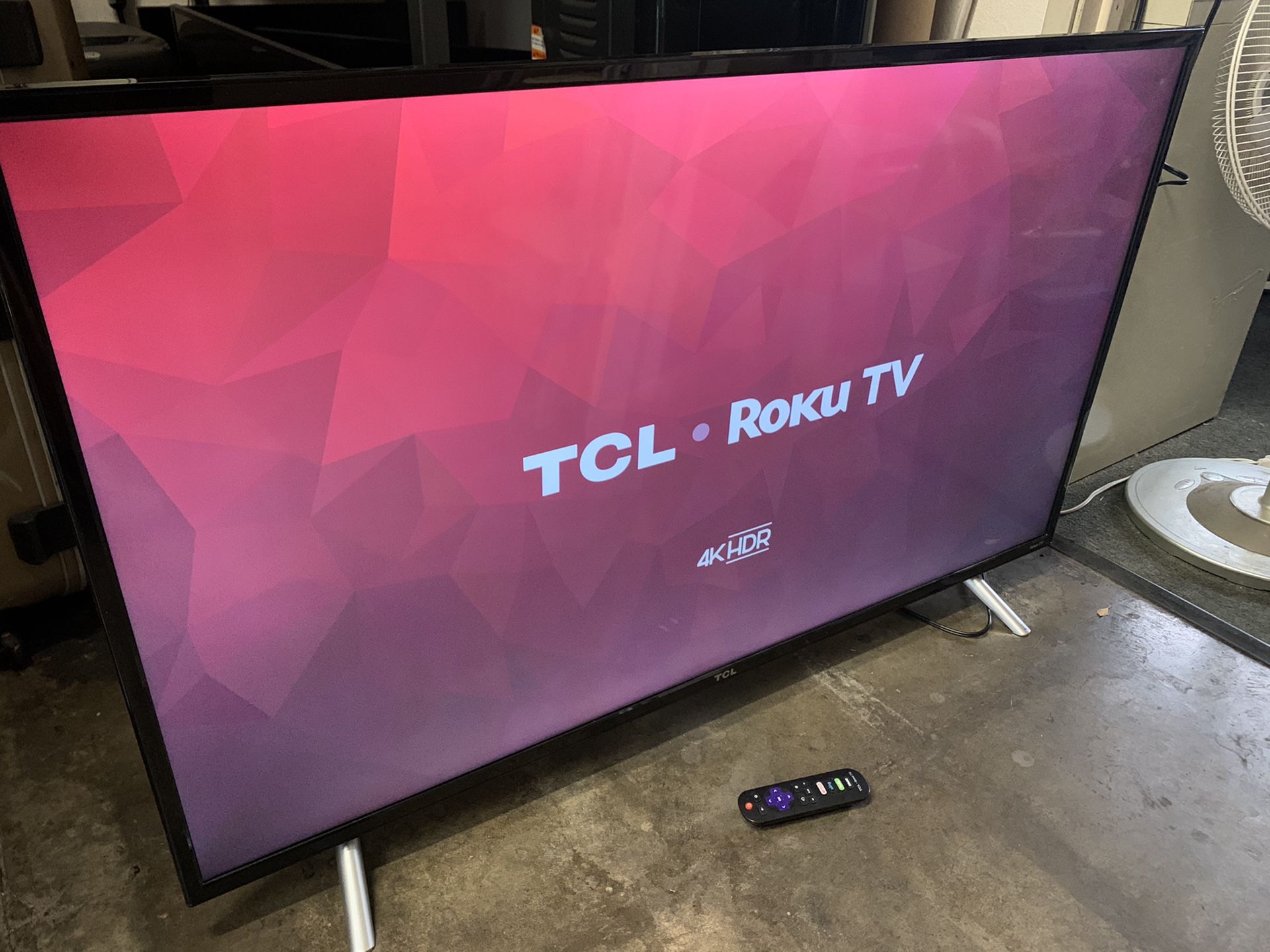 TCL 49” 4K Ultra HD(2160P) Roku Smart LED TV
