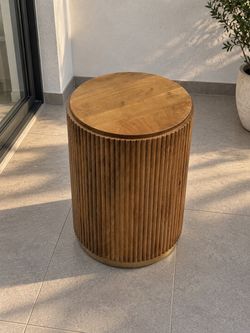 Round Wooden Side Table – Rustic Natural Wood