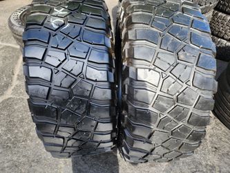 2 tires LT315/70r17 bfgoodrich mud km3