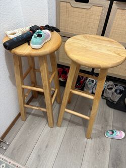 Wood stool
