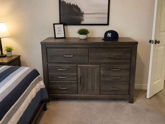 Dresser $250 obo