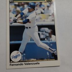 1990 Fernando Valenzuela, Upper Deck Trading Card # 445
