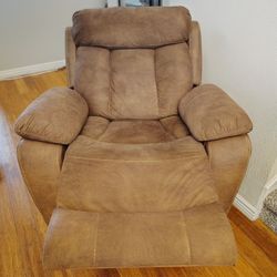 Cato Furniture Microsuede Rocker Recliner – Excellent Condition (Tan)