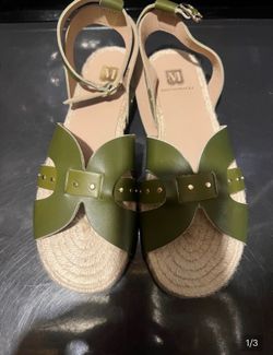 Bruno Magli Olive Green Leather Espadrille Flat Sandals (Brand New/Never worn)