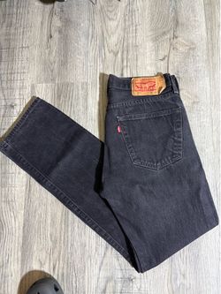 Levi’s black jeans