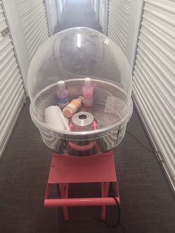Cotton candy maker