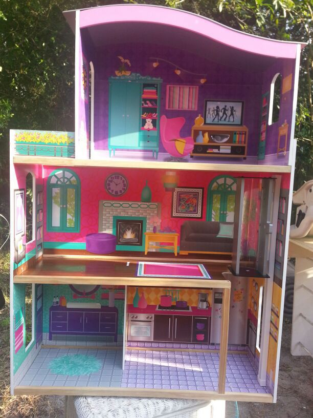 Three-Storey Barbie Dolls House with Elevator - HubPages