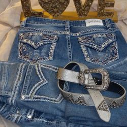 Shyanne Bootcut Jeans + Leather Belt Bundle 