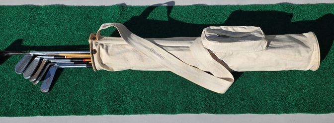 Antique/vintage Spalding Golf Clubs and Quiver Bag(1930s - 40s?)