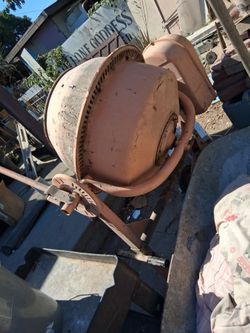 Cement mixer