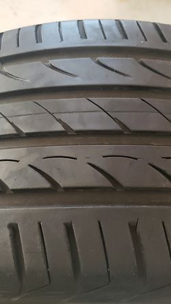 Delintc in great condition one tire 225 45 17 70% tread