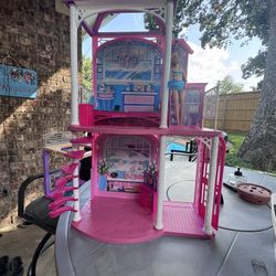 Barbie 2 Story Beach House playset doll house 2011  -Retired Collectors  3