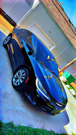 2016 Chrysler 200S sport clean title no issues $5500