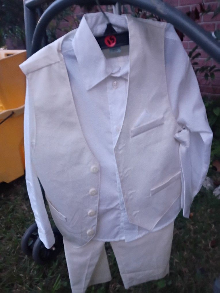 Cute Little 4 Piece Suit 4T