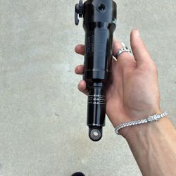 Rock shock Deluxe Rt3