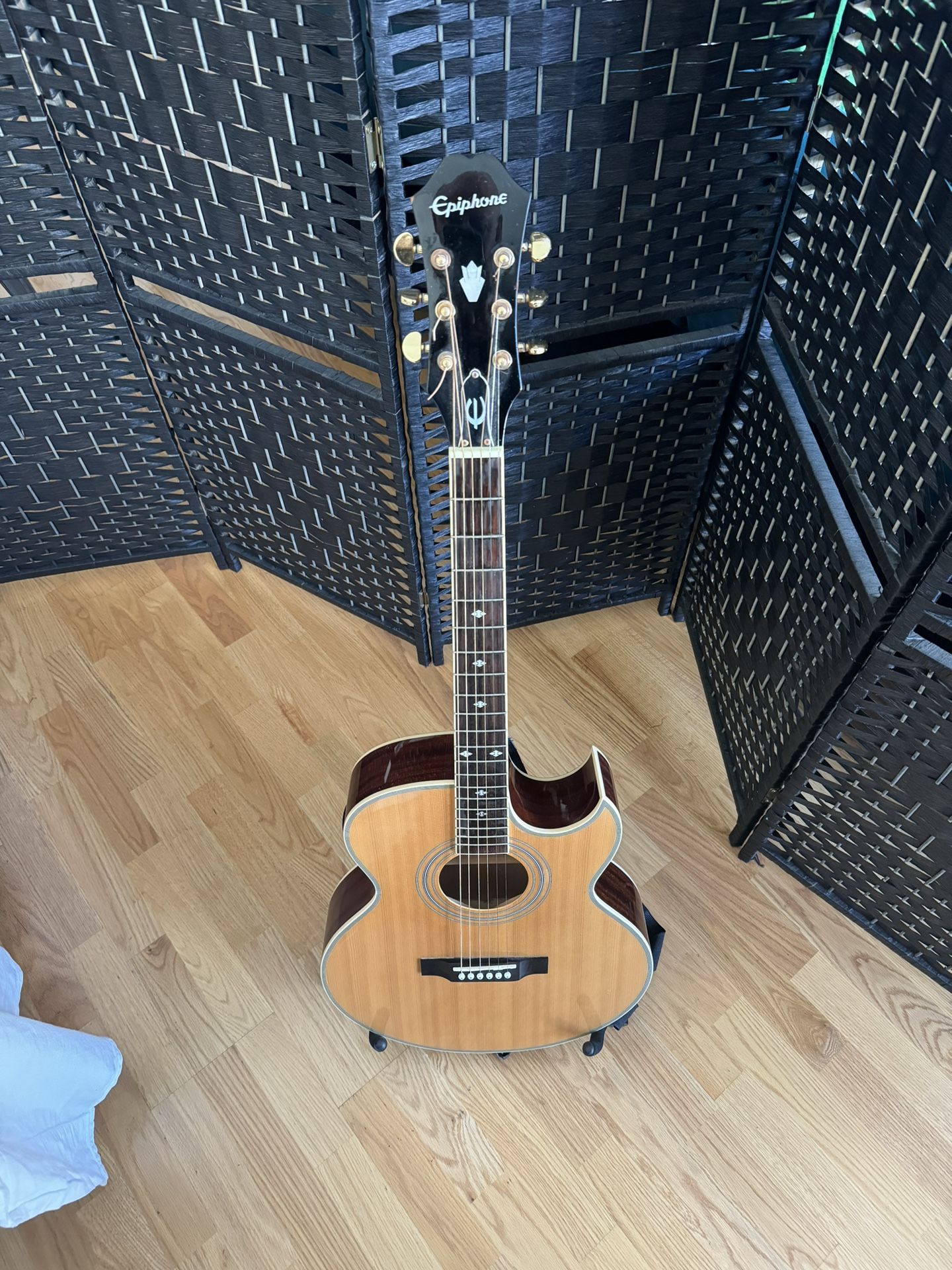 Acoustic Guitar Epiphone (Gibson )