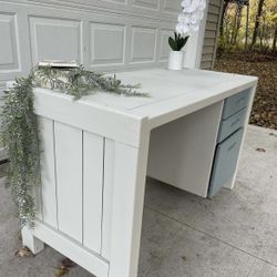 desk