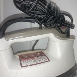 Black N Decker Light N Easy Iron Vintage 