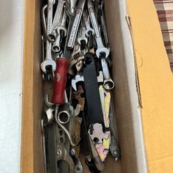 Wrenches Box $45 o best offer 