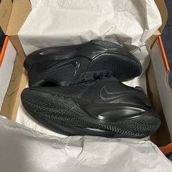 Size 7.5 Nike Shoes New 