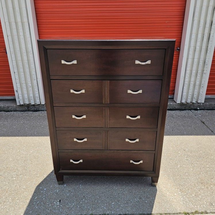 Broyhill Solid Wood 5 Drawer Tallboy Dresser Chest