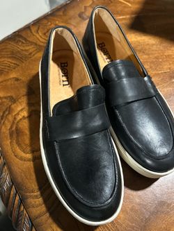 Born marlie slip on