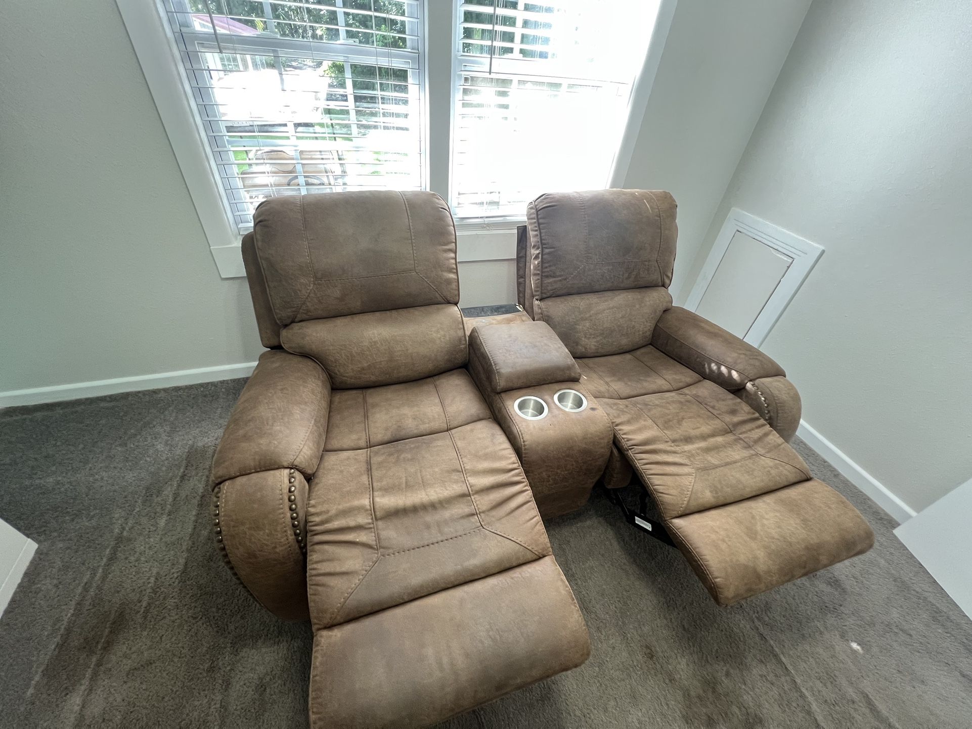 Couch With Recliners