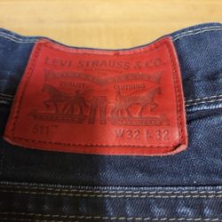 Levi Jeans 32