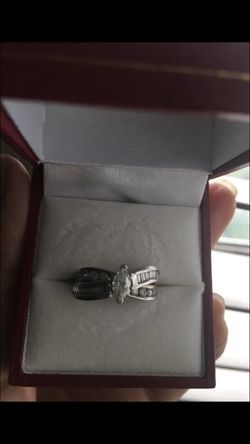 Beautiful ladies ring 14K.