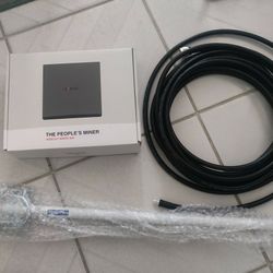 Bobcat Crypto Miner 300 W/ Upgraded Cable And Antenna
