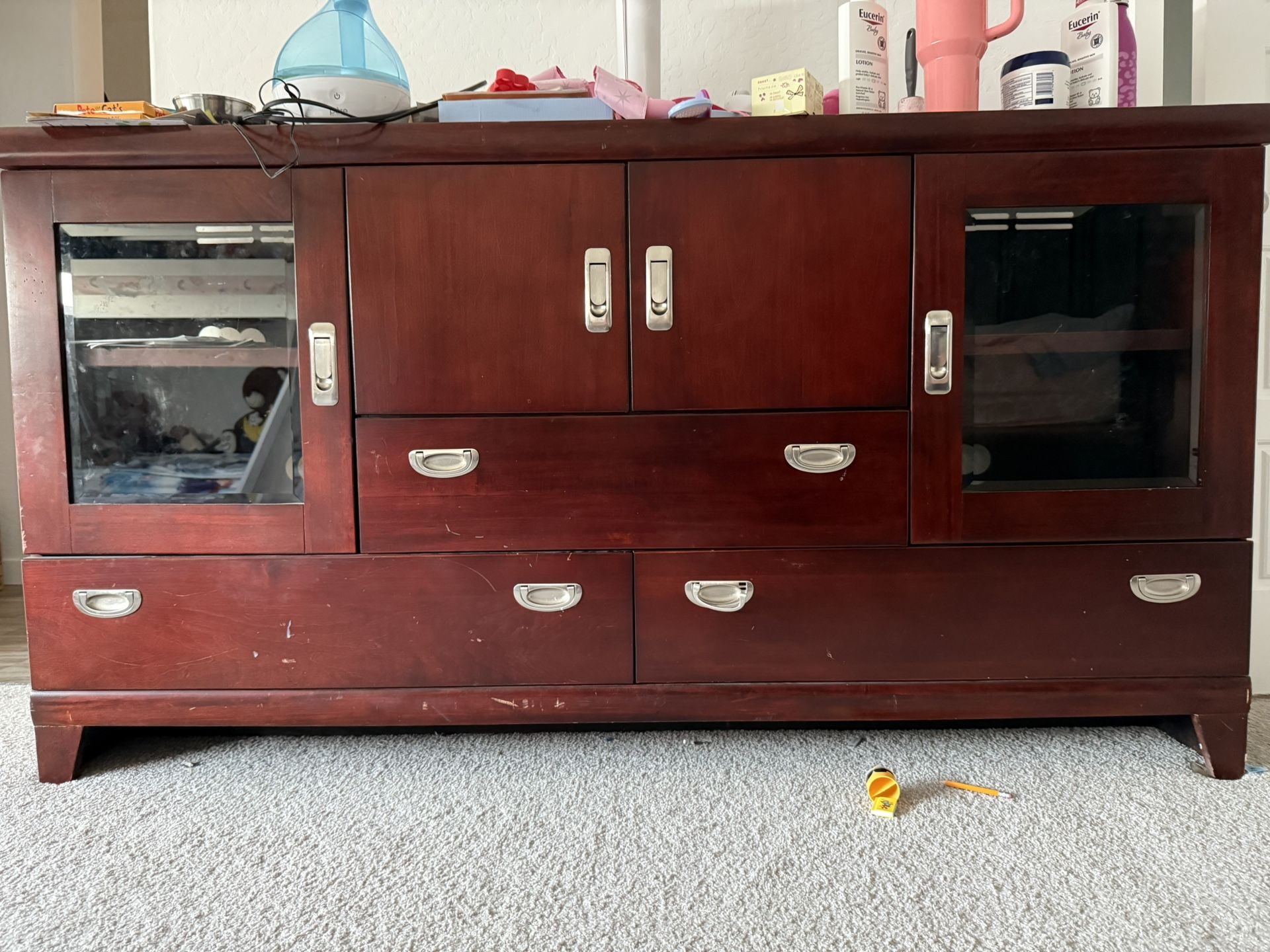 Wooden cabinet/TV Stand