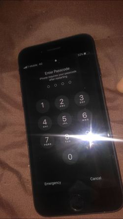 iPhone 7 lightly cracked