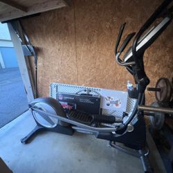 Pro Form Smart Strider Elliptical 8.0 