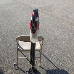 Russell Cleaning Vac