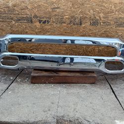 2019-2023 DODGE RAM  1500 Front Bumper Chrome . OEM 