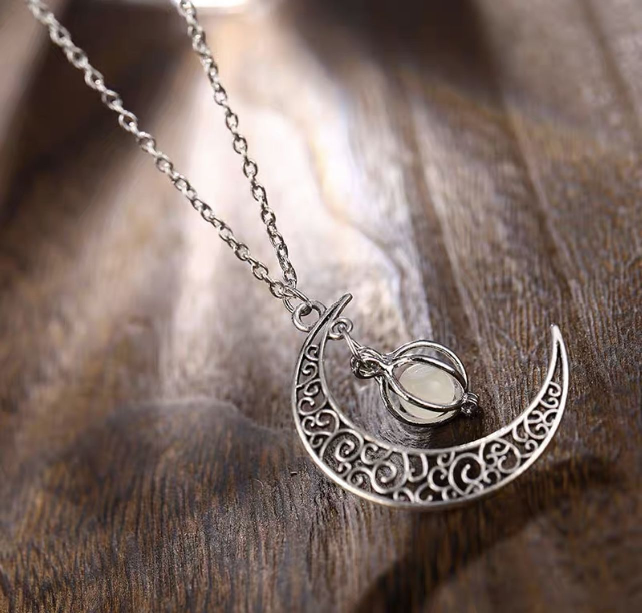 Hollow Pendant Necklace Glowing In The Dark Moon Pendant Neck
