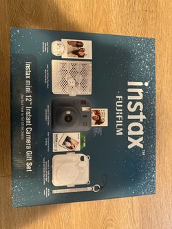 Fujifilm Instax Mini 12 Gift Set