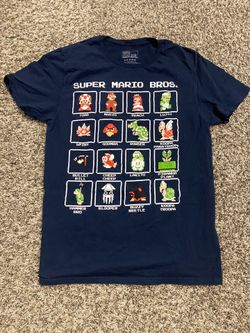 Super Mario Men’s Small T- Shirt 